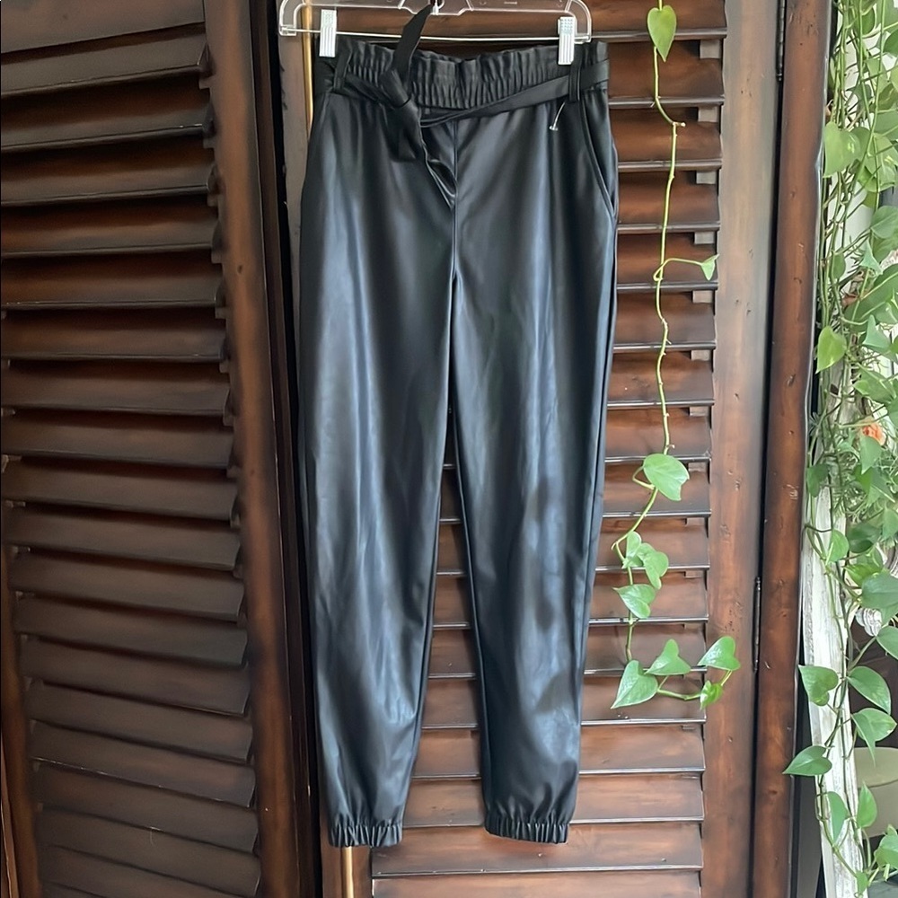 Guess NWOT Black Faux Leather Jogger Pants XS